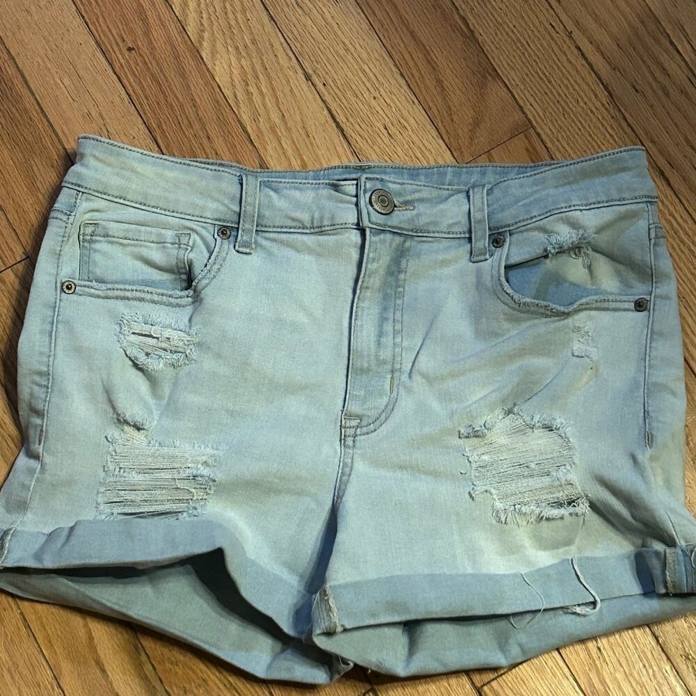 Aero‎ Mom Shorts Women's distressed denim size 12 T16-3